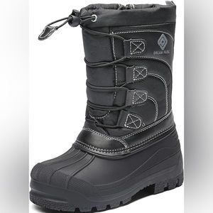 Dream Pairs black waterproof snow boots, size 5 excellent condition